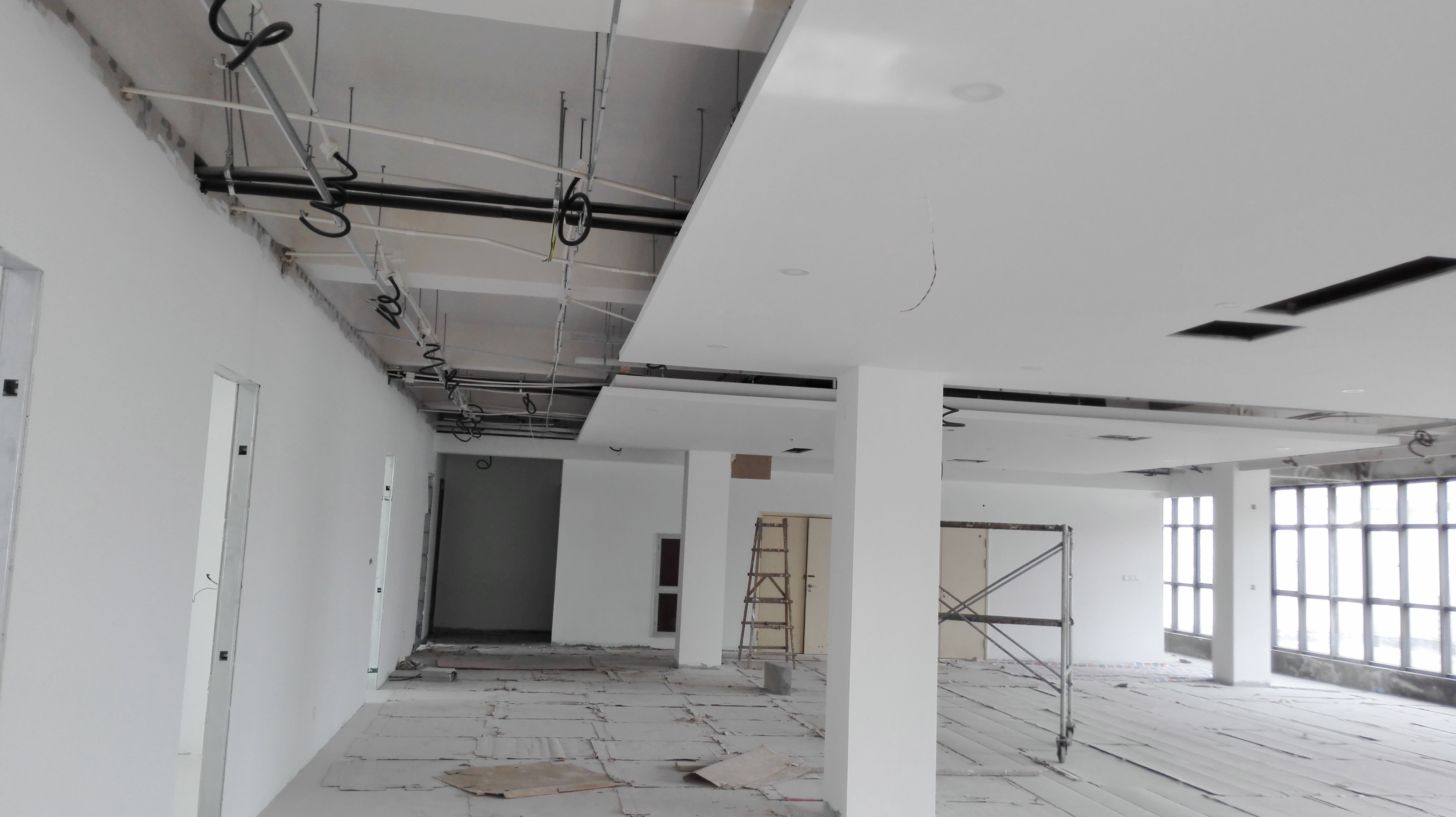 廠(chǎng)房辦公室裝修施工圖片