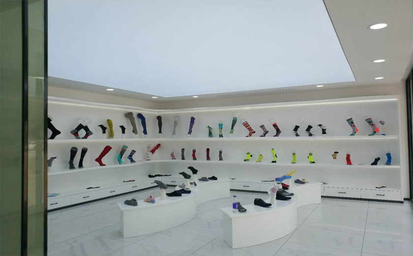 展示柜現(xiàn)場(chǎng)制作效果圖